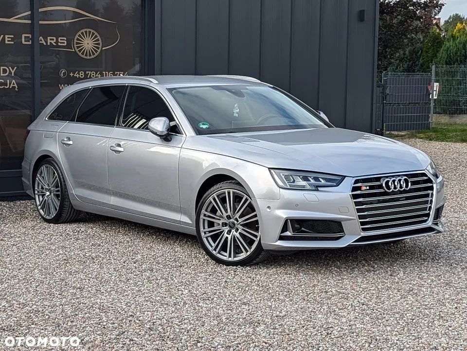Audi A4 - 8