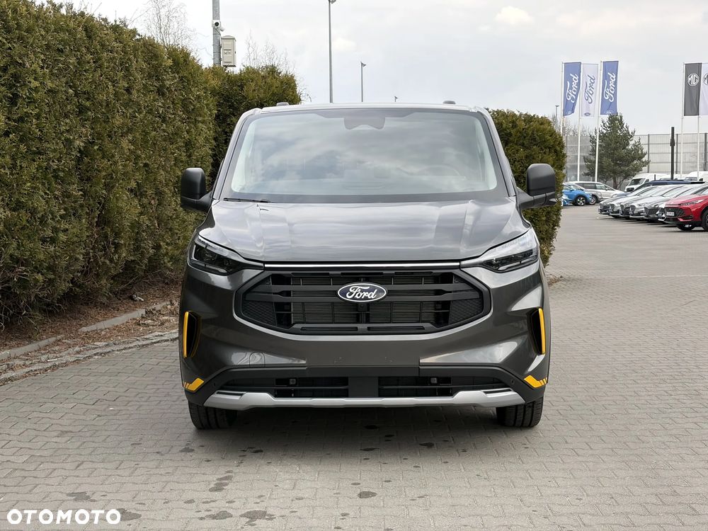 Ford CUSTOM VAN TRAIL - 2