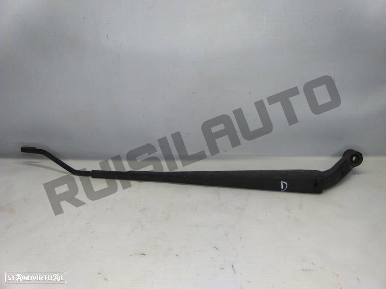 Braço Limpa Vidros Frente Direito  Toyota Corolla Ix (e120) [20 - 1