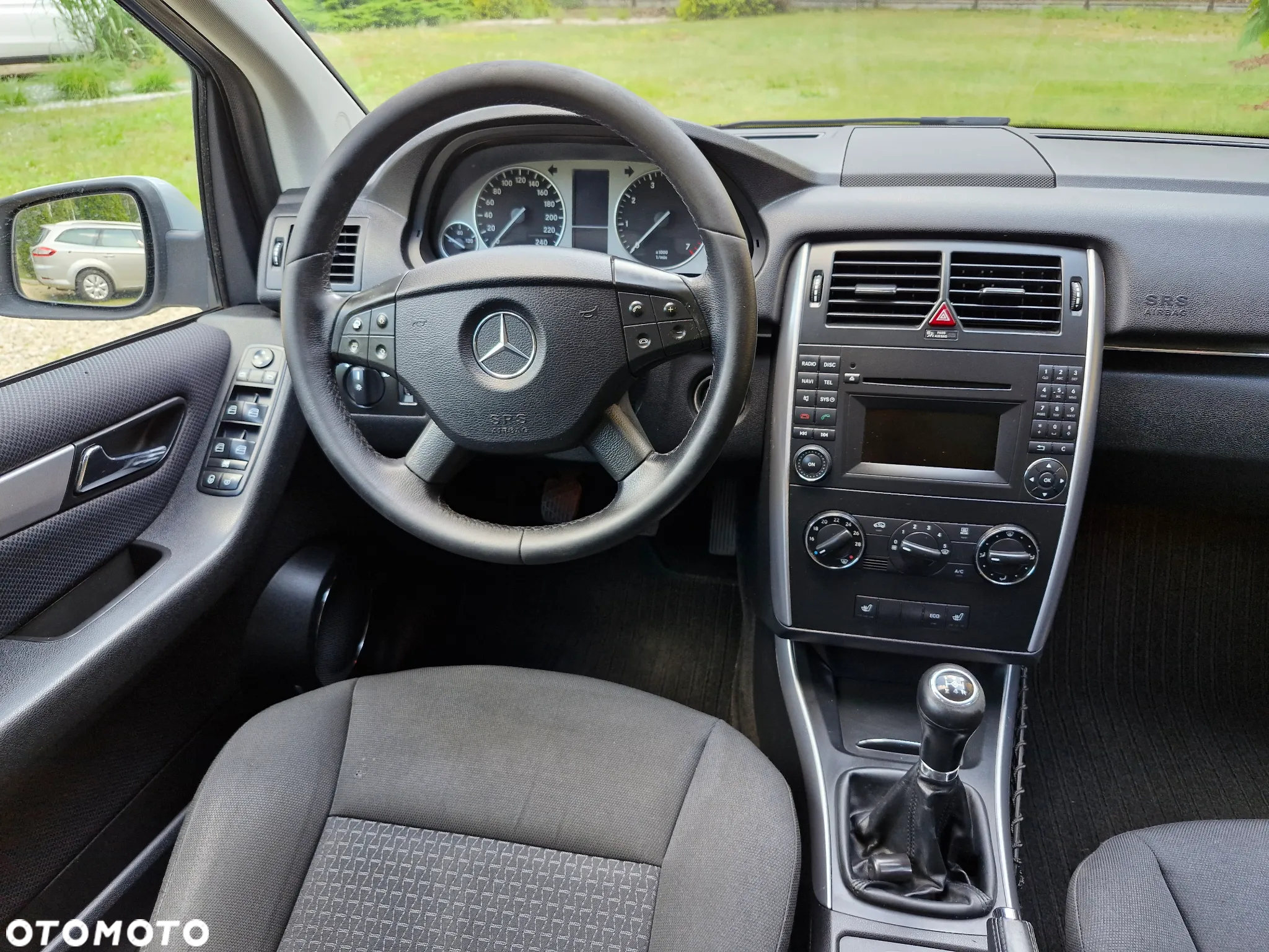 Mercedes-Benz Klasa B 180 BlueEffICIENCY - 10
