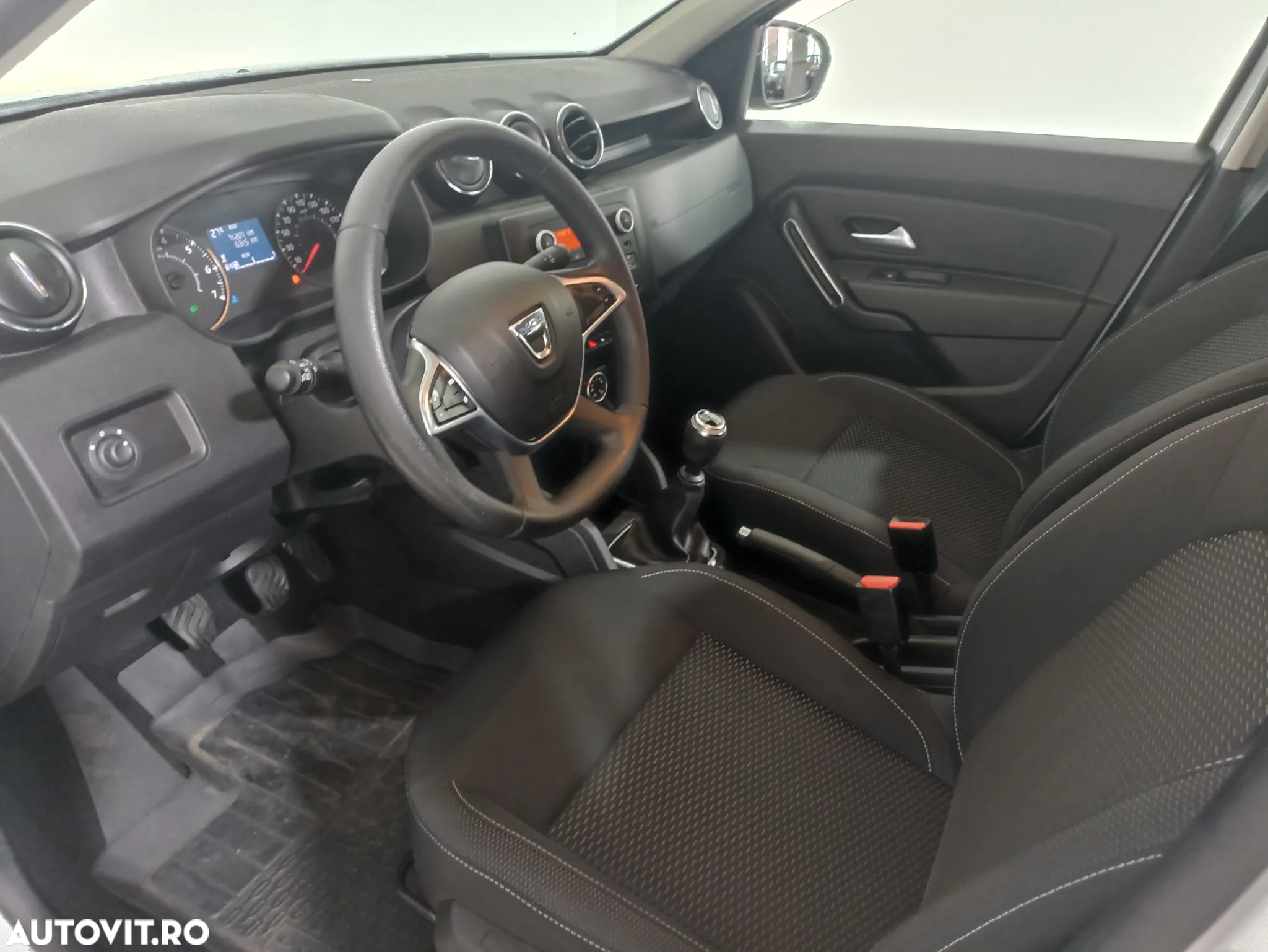 Dacia Duster 1.5 Blue dCi 4WD Comfort - 10