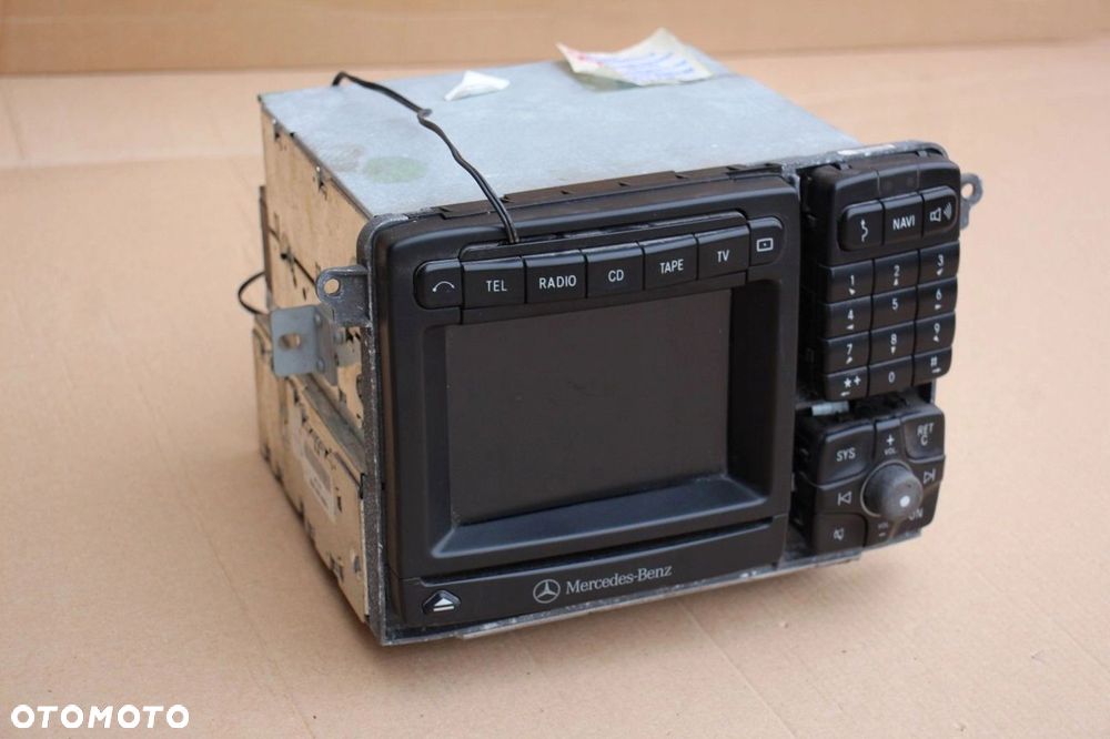 Radio CD DVD NAVI Mercedes w220 w215 s-klasa CL 2208207126 COMAND 2.5 - 2