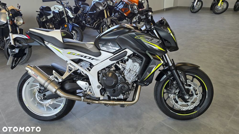 Honda CB - 23