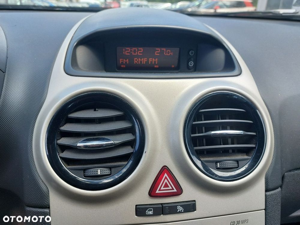 Opel Corsa - 20