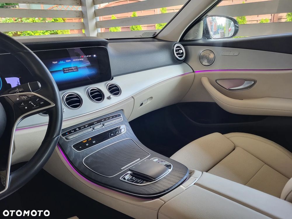 Mercedes-Benz Klasa E 220 d Business Edition - 19