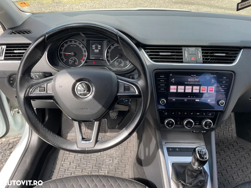 Skoda Octavia 1.6 TDI Drive - 7