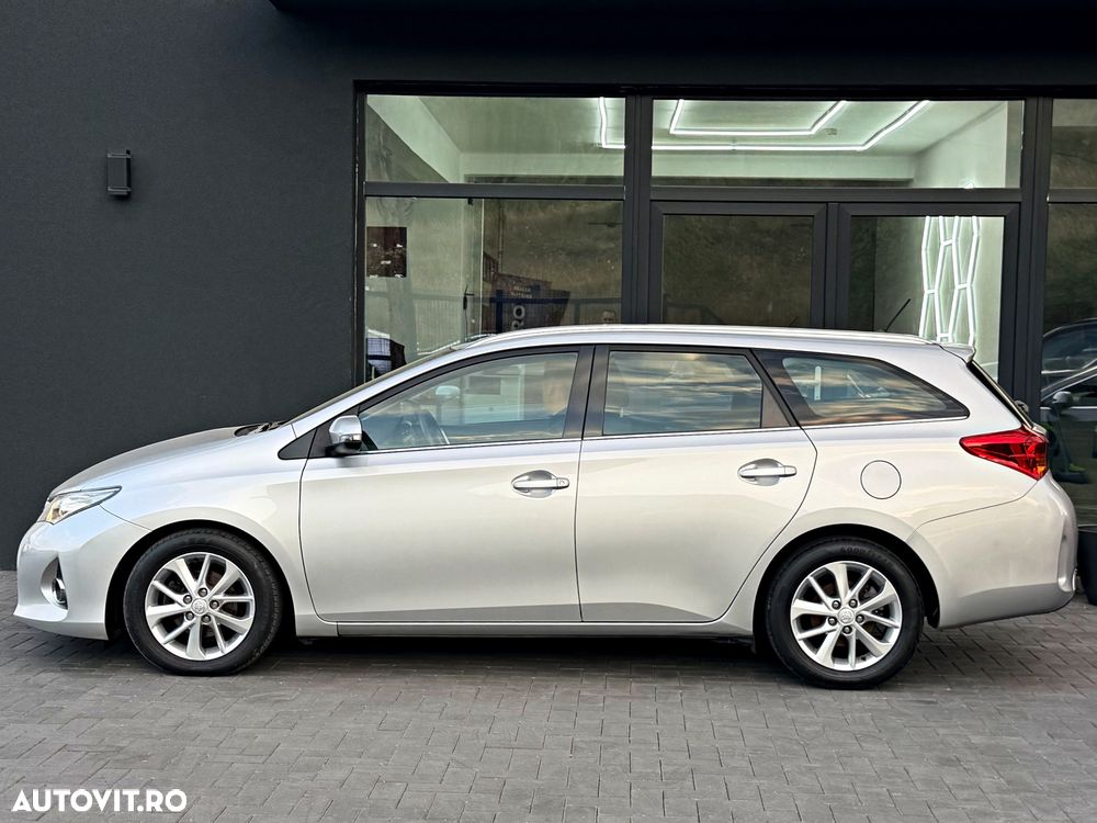 Toyota Auris 1.4 D-4D Unique - 13