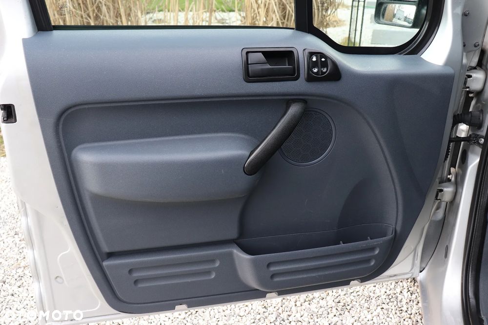 Ford TRANSIT CONNECT - 13