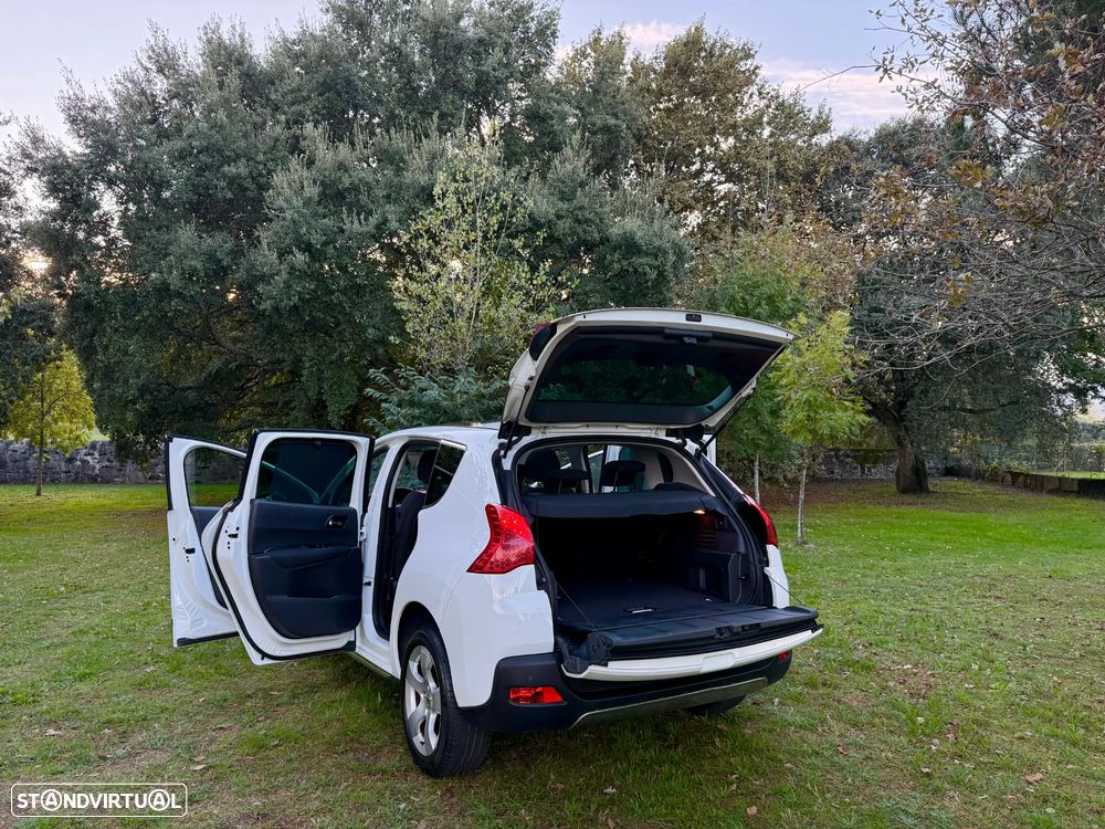 Peugeot 3008 1.6 e-HDi Allure CMP6 - 43