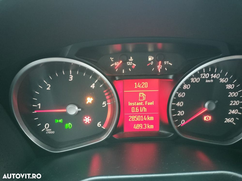 Ford Mondeo 2.0 TDCi Ghia - 8