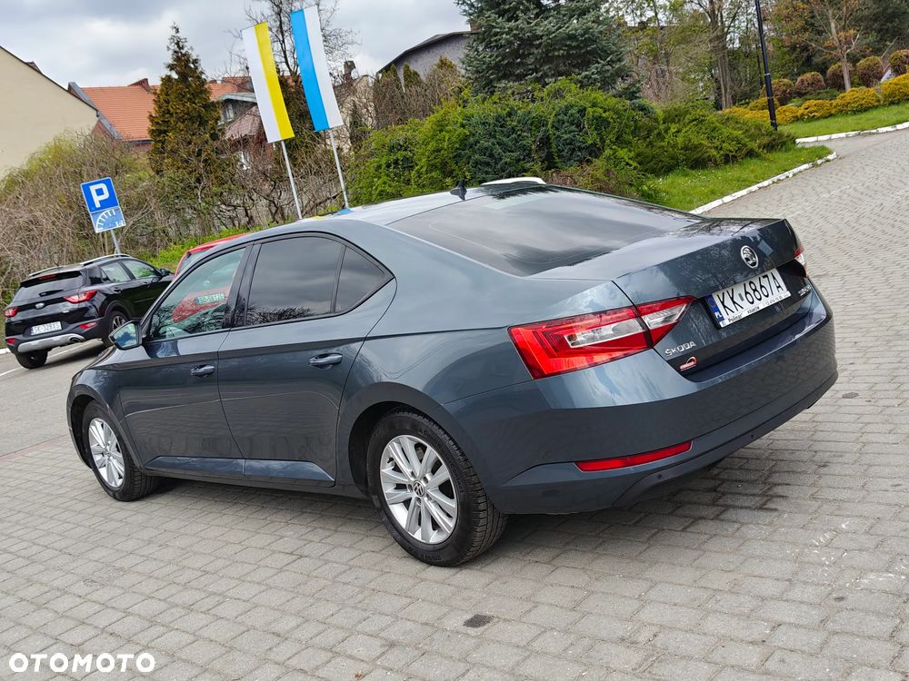 Skoda Superb 1.8 TSI Ambition - 36