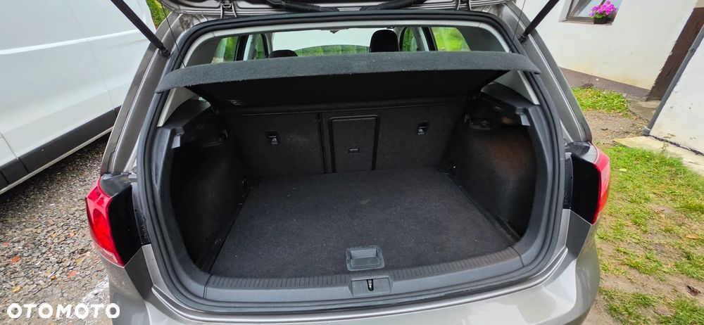 Volkswagen Golf - 16