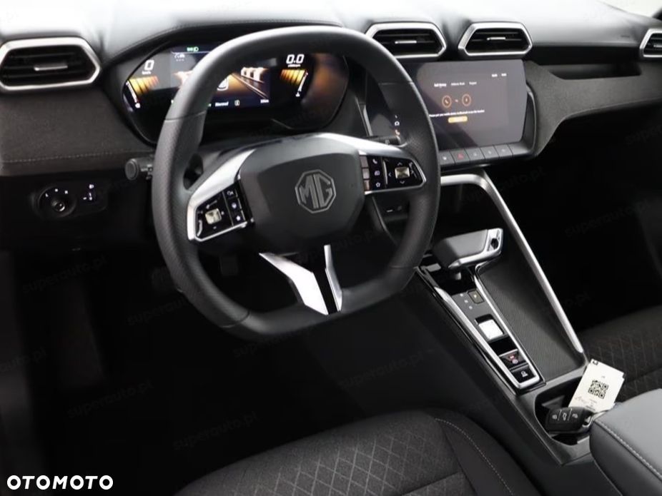 MG ZS Hybrid+ - 4