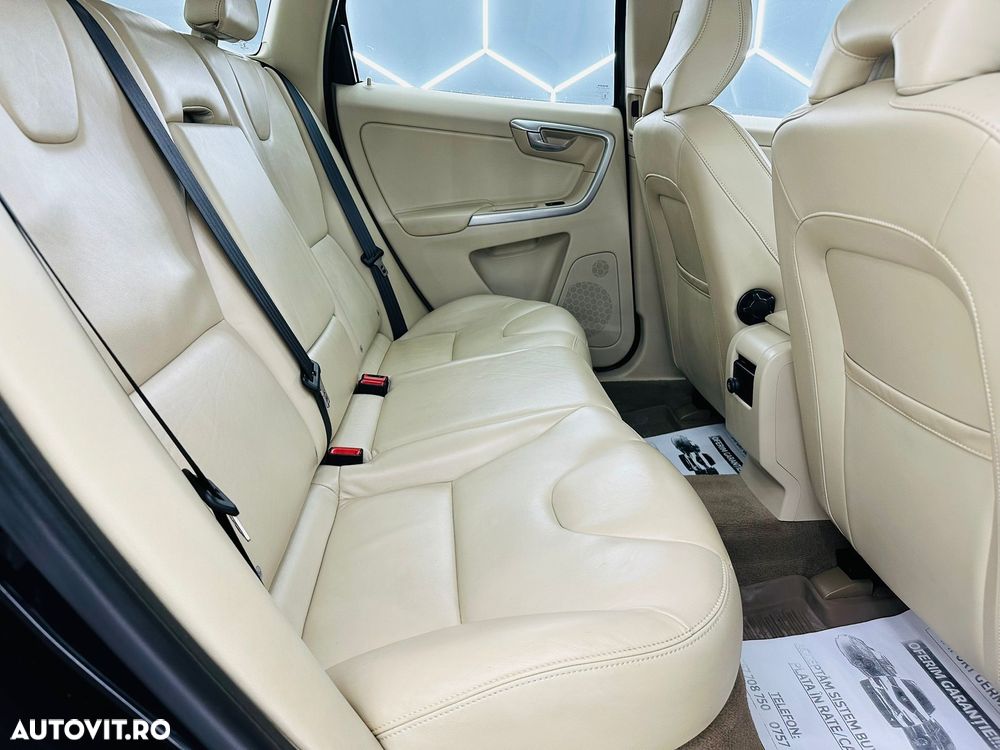 Volvo XC 60 D4 Geartronic Momentum - 7