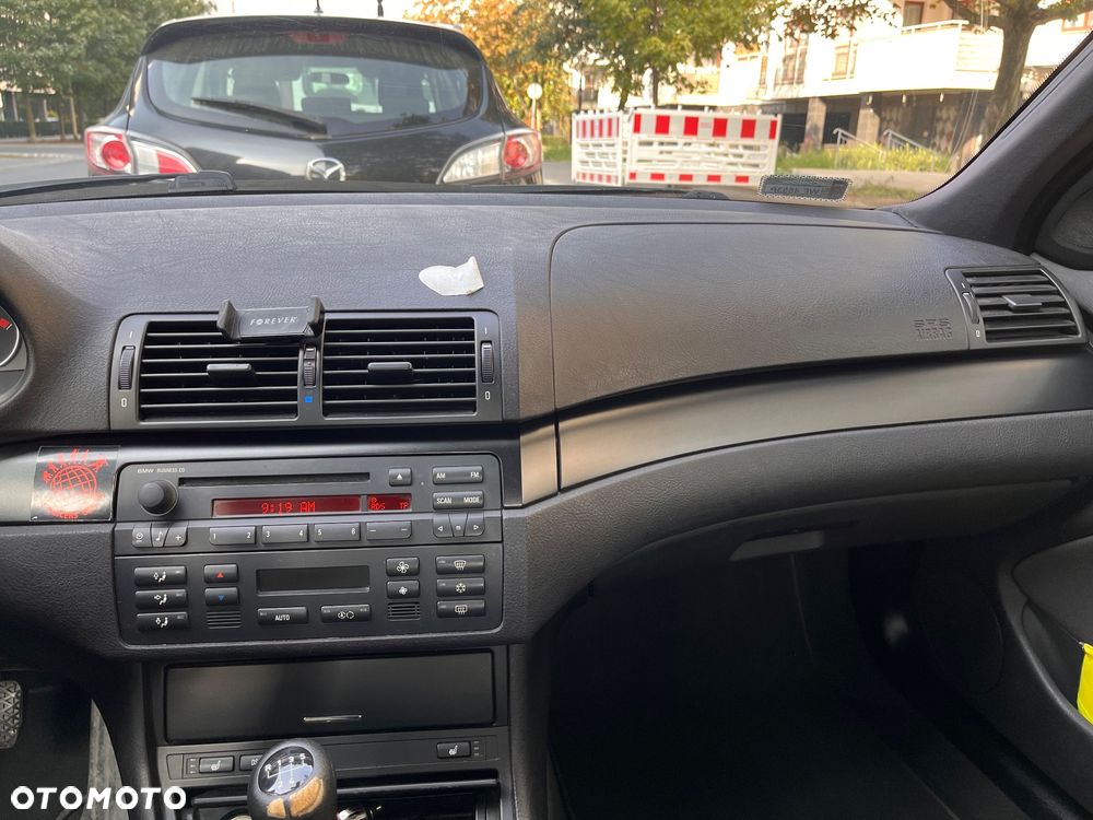 BMW Seria 3 318i - 15