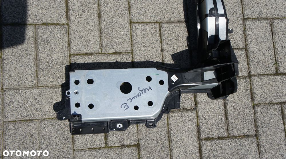PAS PRZEDNI RENAULT MEGANE E-TECH  E TECH - 3