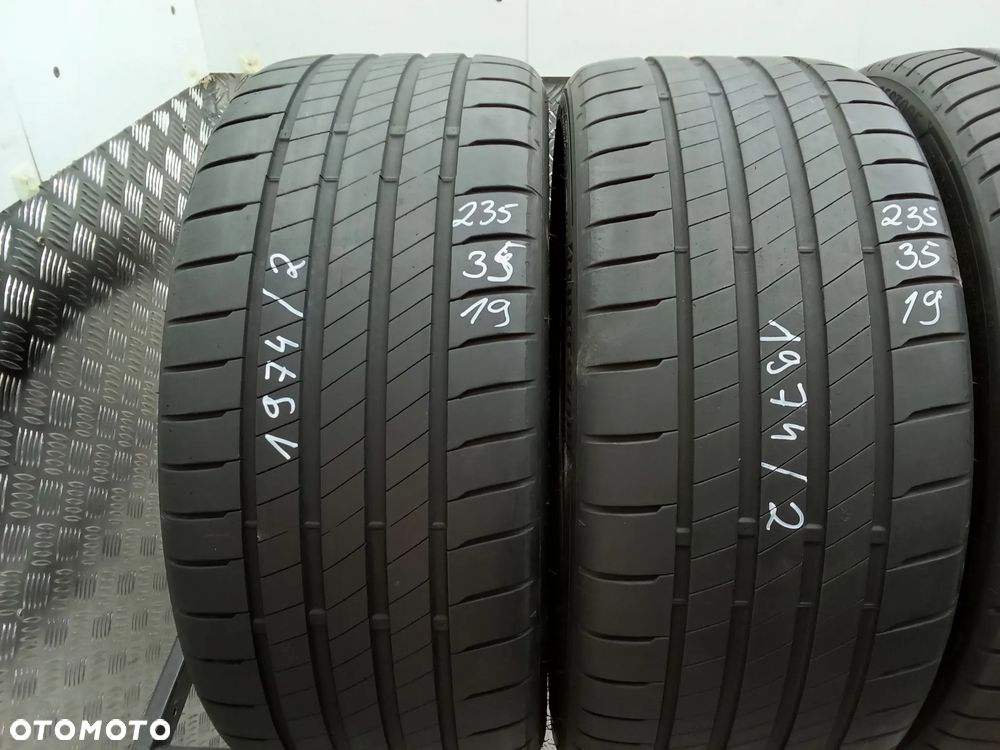 Bridgestone Potenza Sport MO 2x 245/35zr/19 2x 235/35/19 - 3