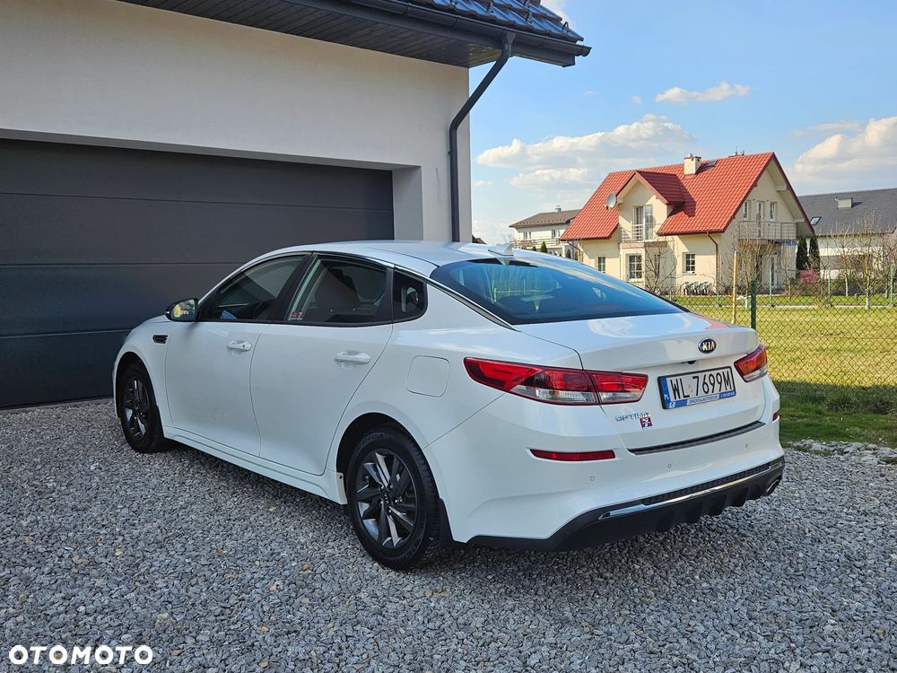 Kia Optima 2.0 M - 4