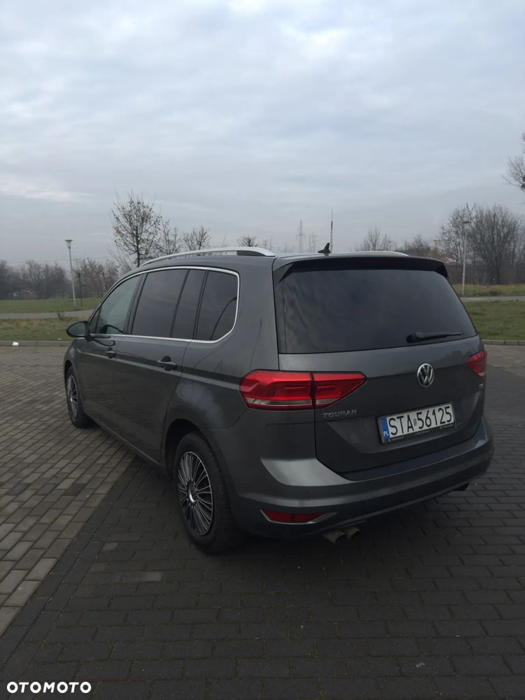 Volkswagen Touran - 5