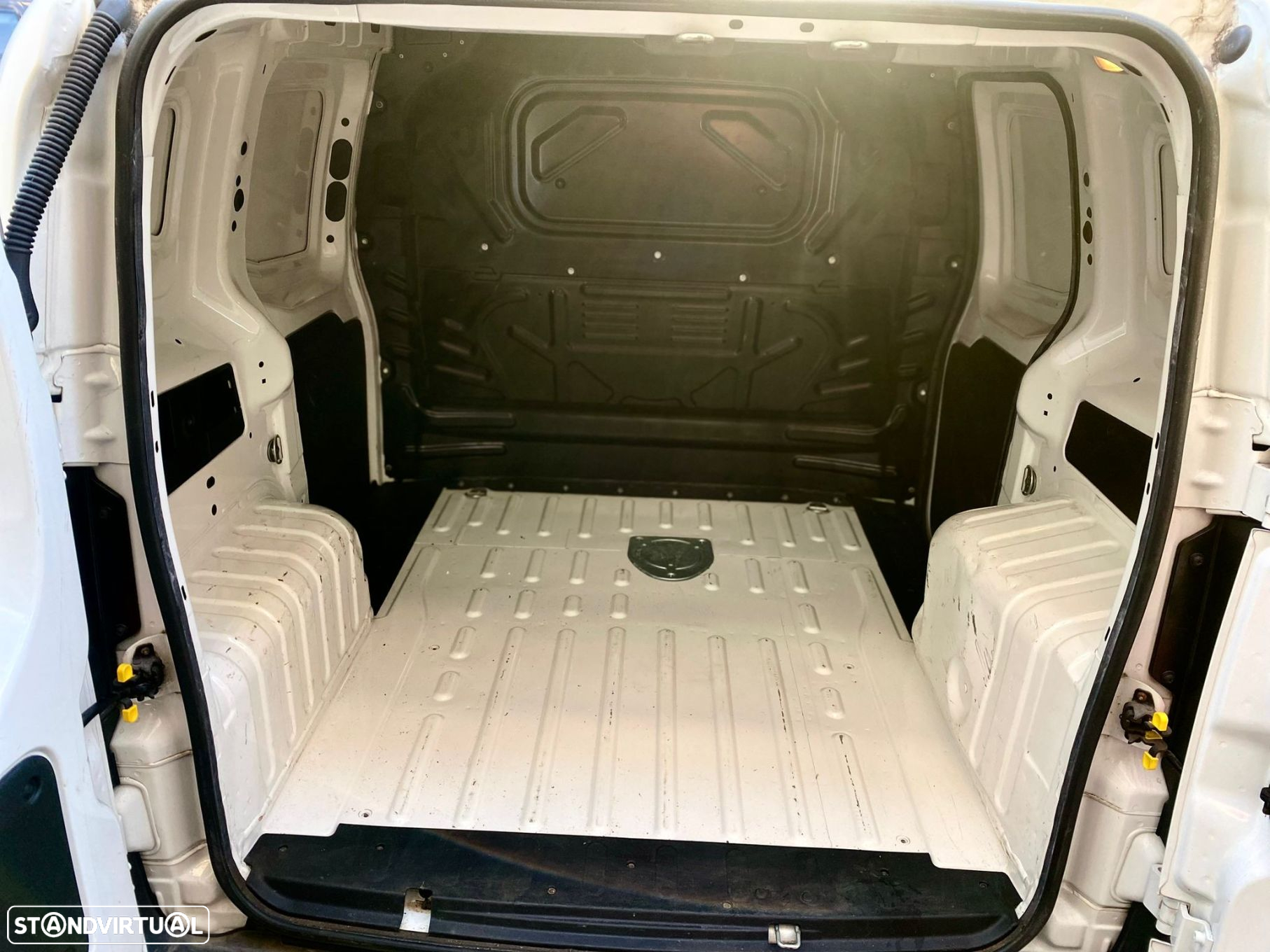 Fiat Fiorino Multijet S&S SX Adventure - 11