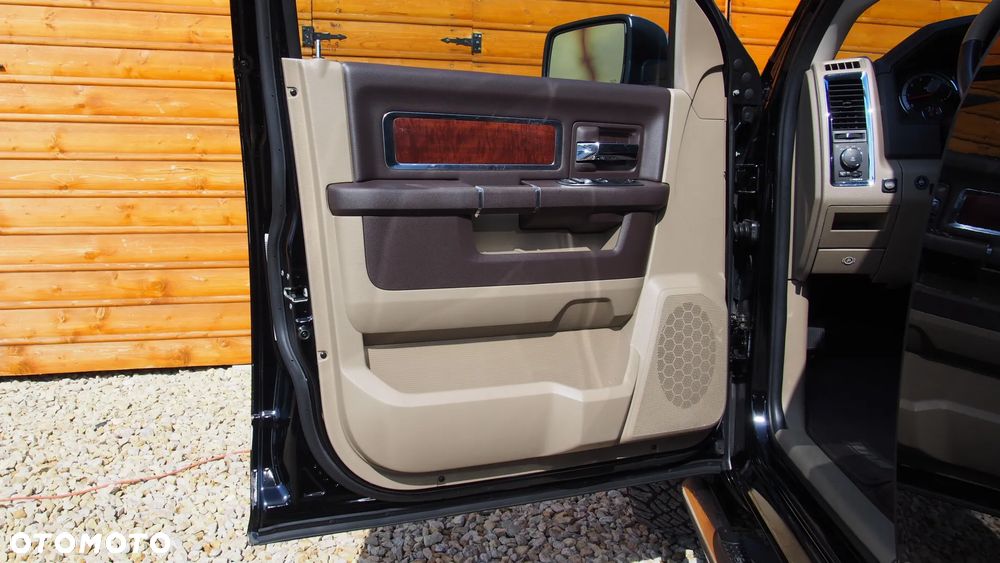 Dodge RAM 5.7 4x4 - 27
