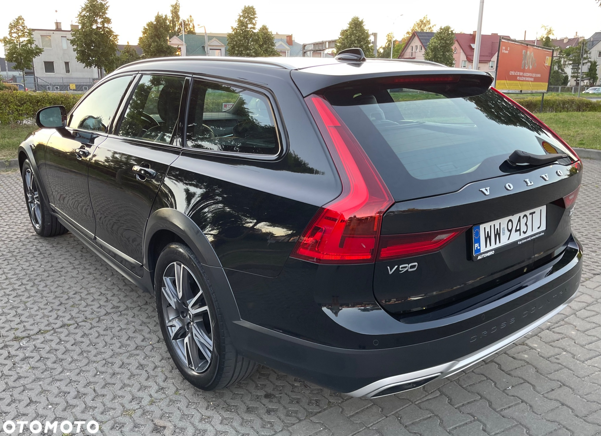 Volvo V90 D5 AWD Momentum Pro - 6
