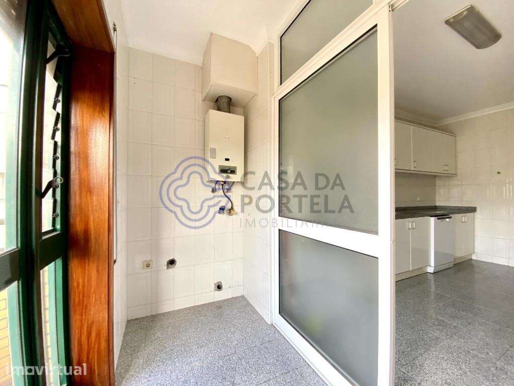 Apartamento T2 em Canidelo com Lugar de Garagem e Elevador. - Grande imagem: 4/26