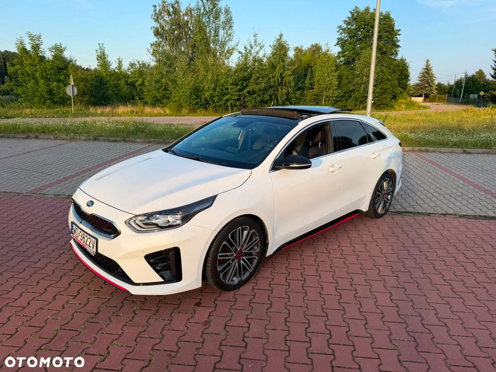 Kia ProCeed - 2
