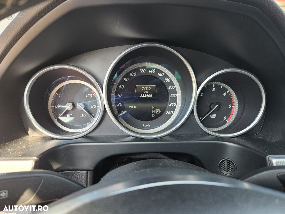 Mercedes-Benz E 200 BlueTEC 7G-TRONIC - 7