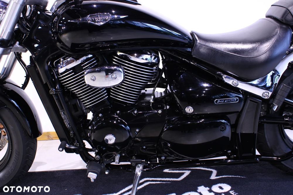 Suzuki Intruder - 24