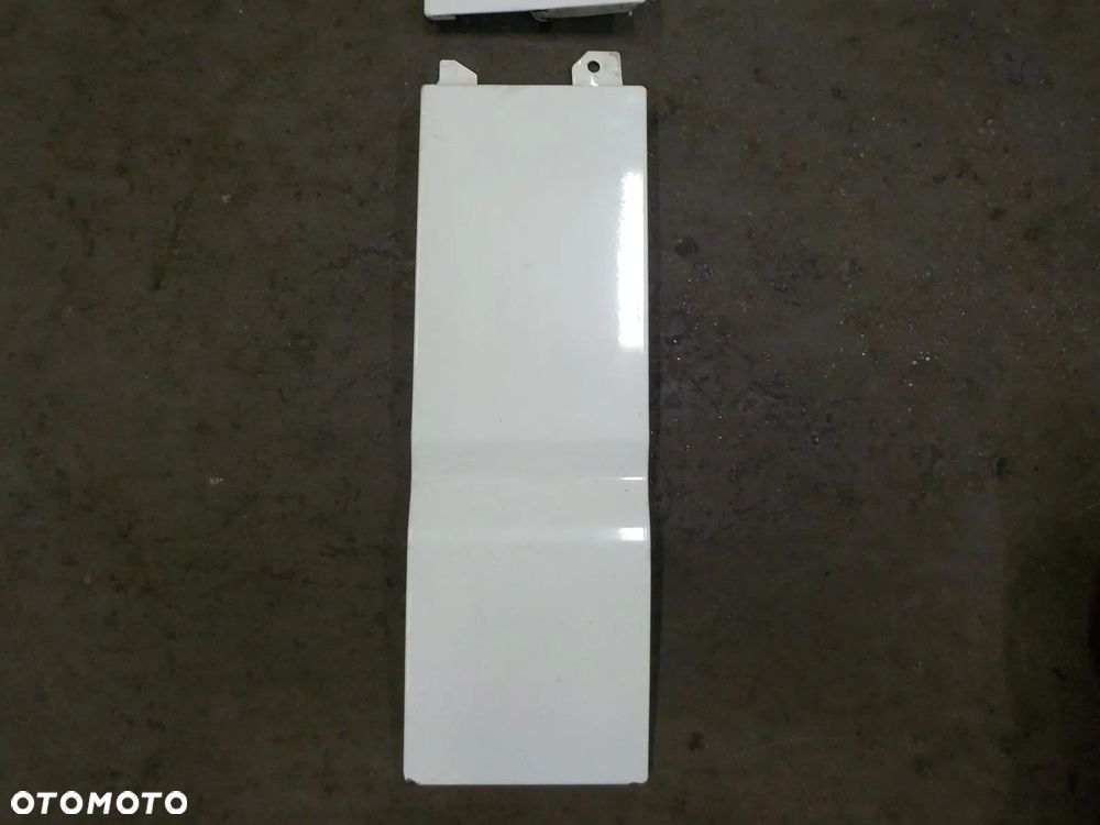 VW T5 LIFT KLAPKA WLEWU PALIWA BLACHA ZAŚLEPKA BIAŁA LB9A - 3