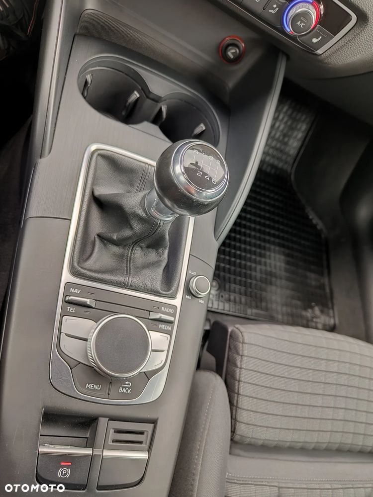 Audi A3 3-drzwiowe 1.4 TFSI S line Sportpaket - 10