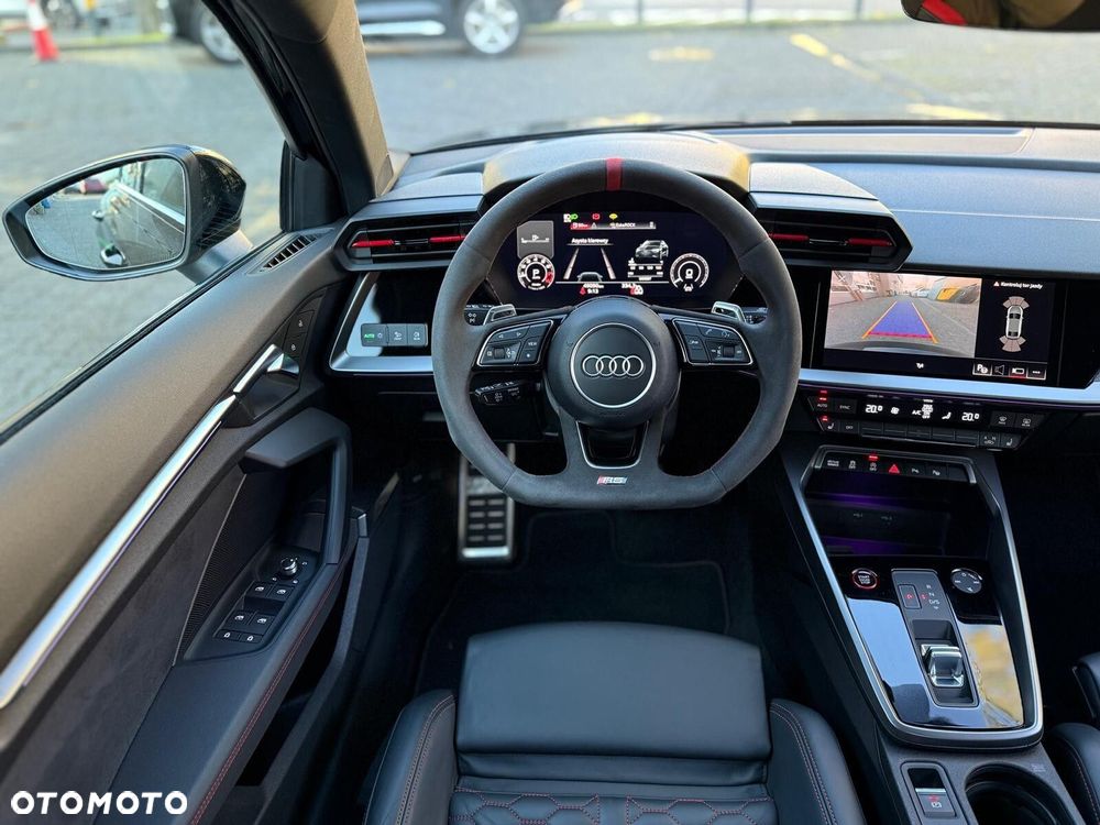 Audi RS3 Limousine - 17