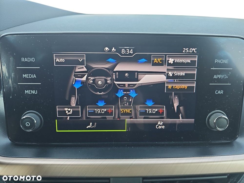 Skoda Kamiq 1.0 TSI Style - 33