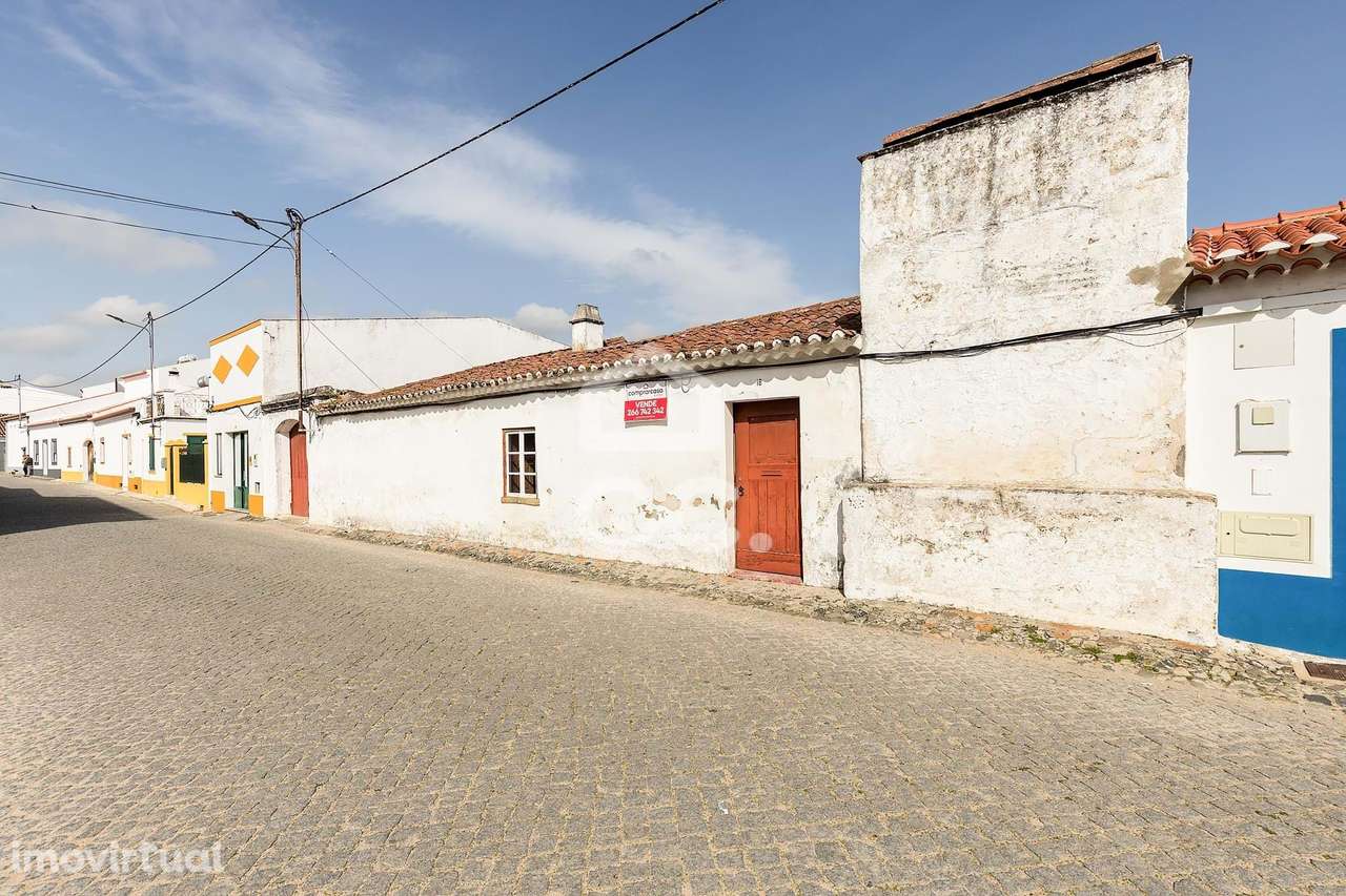 Moradia térrea c/ 311 m² de construção em lote de 1124 m² | Vila de Fr - Grande imagem: 2/60