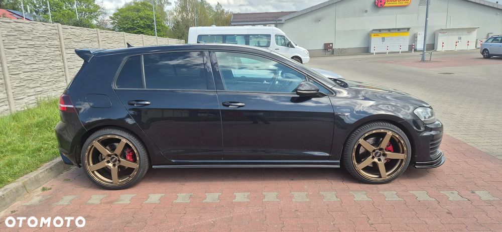 Volkswagen Golf - 3