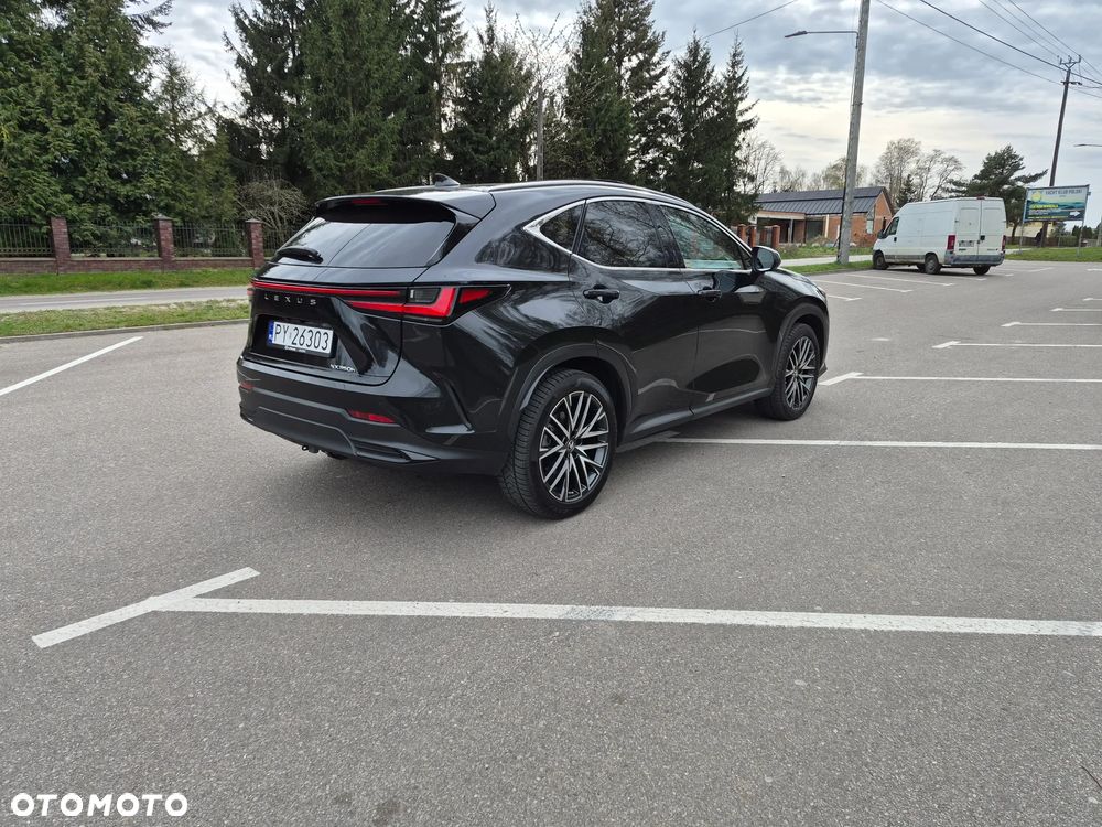 Lexus NX 350h Omotenashi AWD - 3
