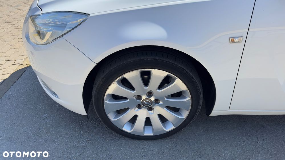 Opel Insignia 2.0 CDTI Cosmo - 11