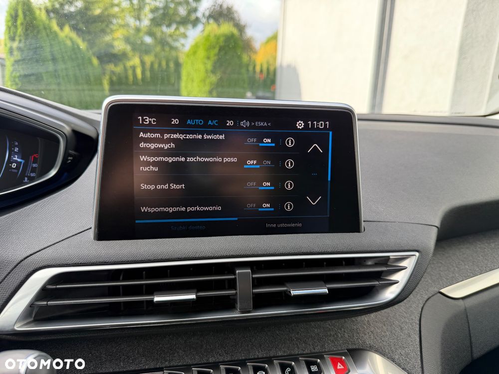 Peugeot 3008 1.6 BlueHDi Allure S&S - 21
