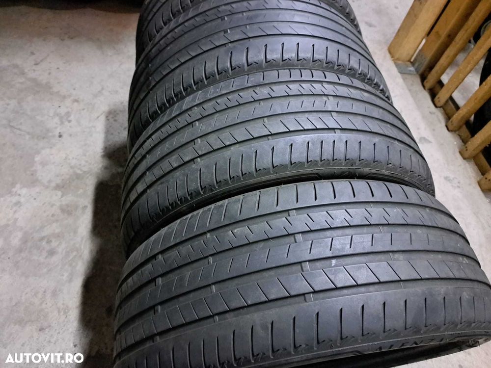 Set anvelope 245/40 R21 cu 275/35 R21 Bridgestone RFT - 5