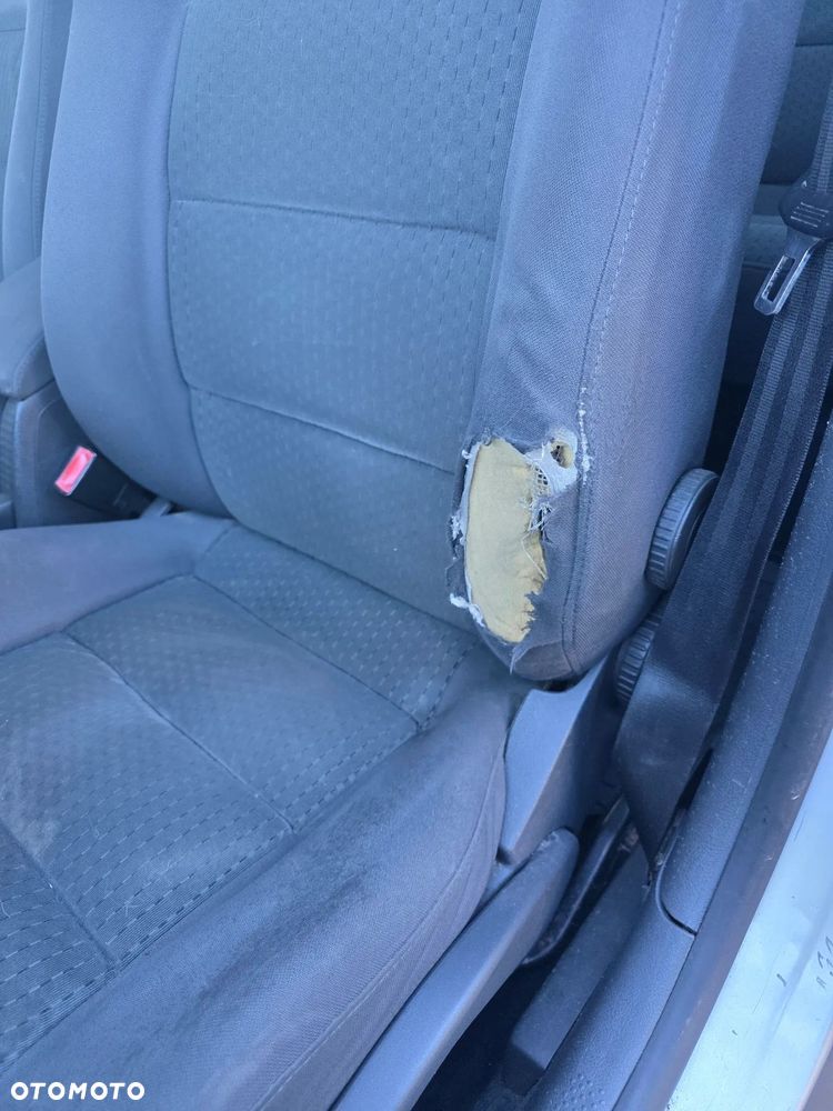 Volkswagen Passat 1.9 TDI Comfortline - 12