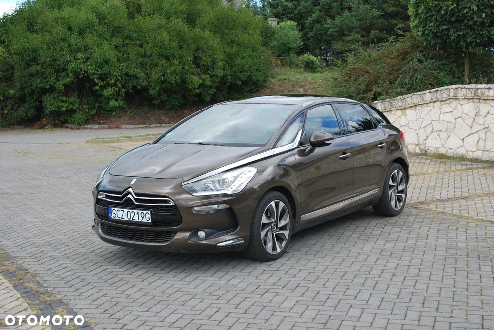 Citroën DS5 HDi 165 SoChic - 1