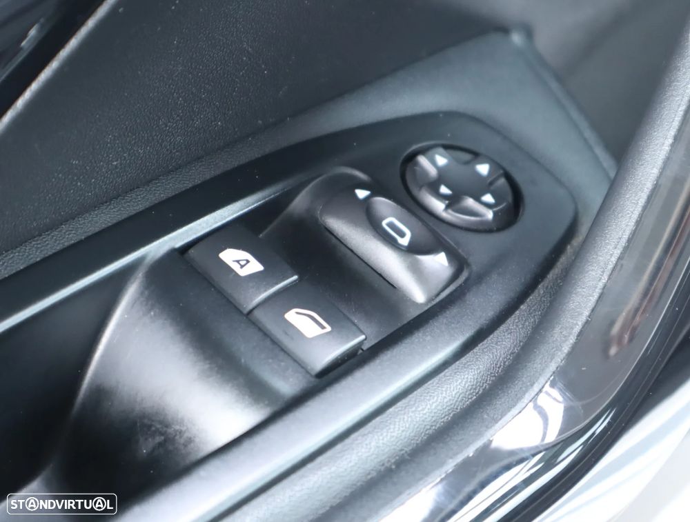 Peugeot 208 e-HDi FAP 115 Stop&Start Intuitive - 26