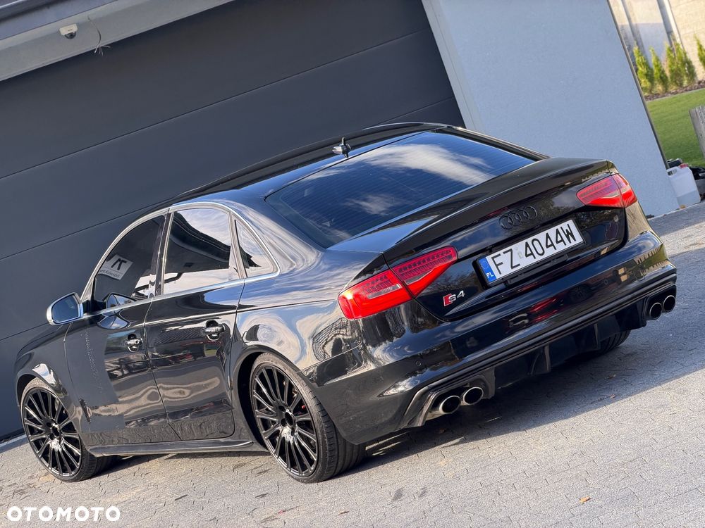 Audi S4 Limousine - 16