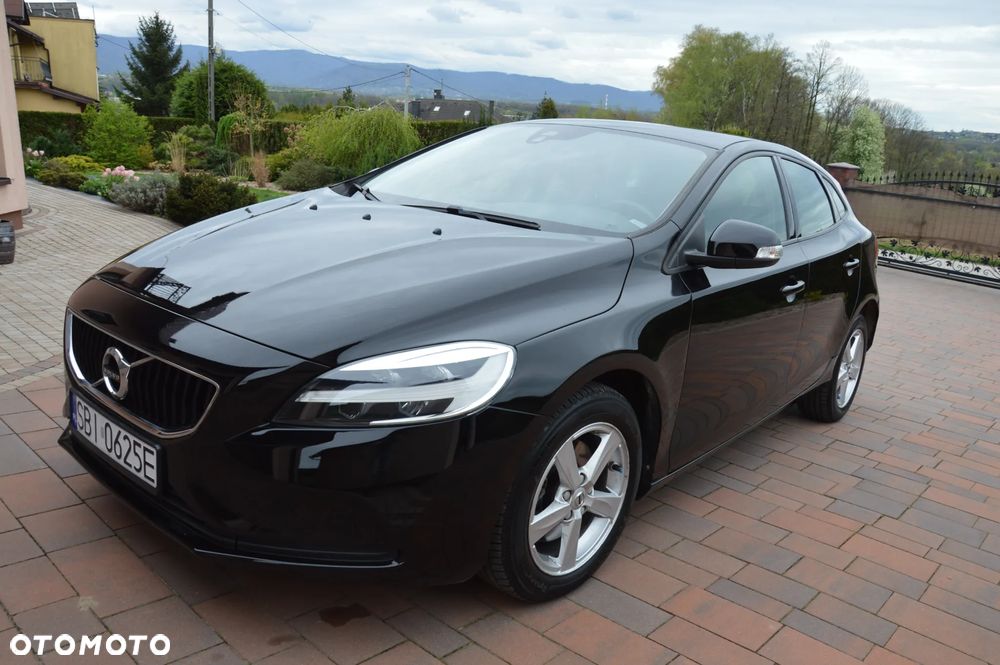 Volvo V40 T2 - 1