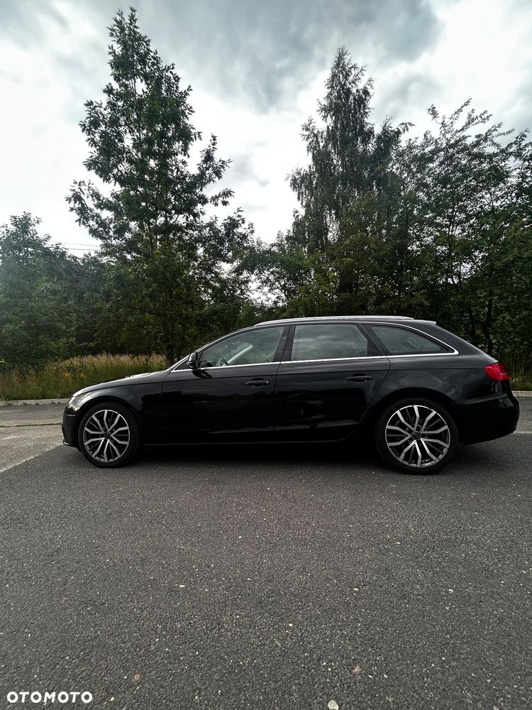 Audi A4 Avant 2.0 TDI Quattro - 25