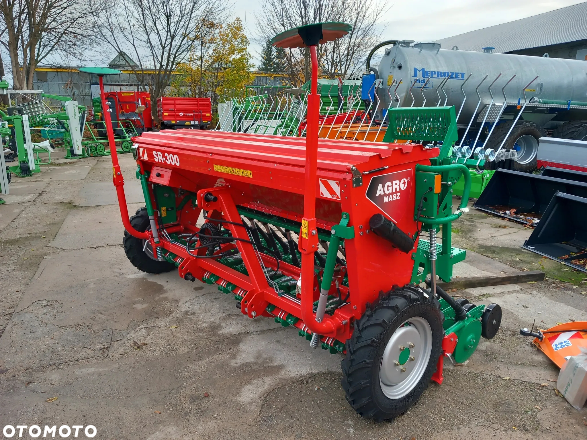 Agro-Masz SR300 - 2