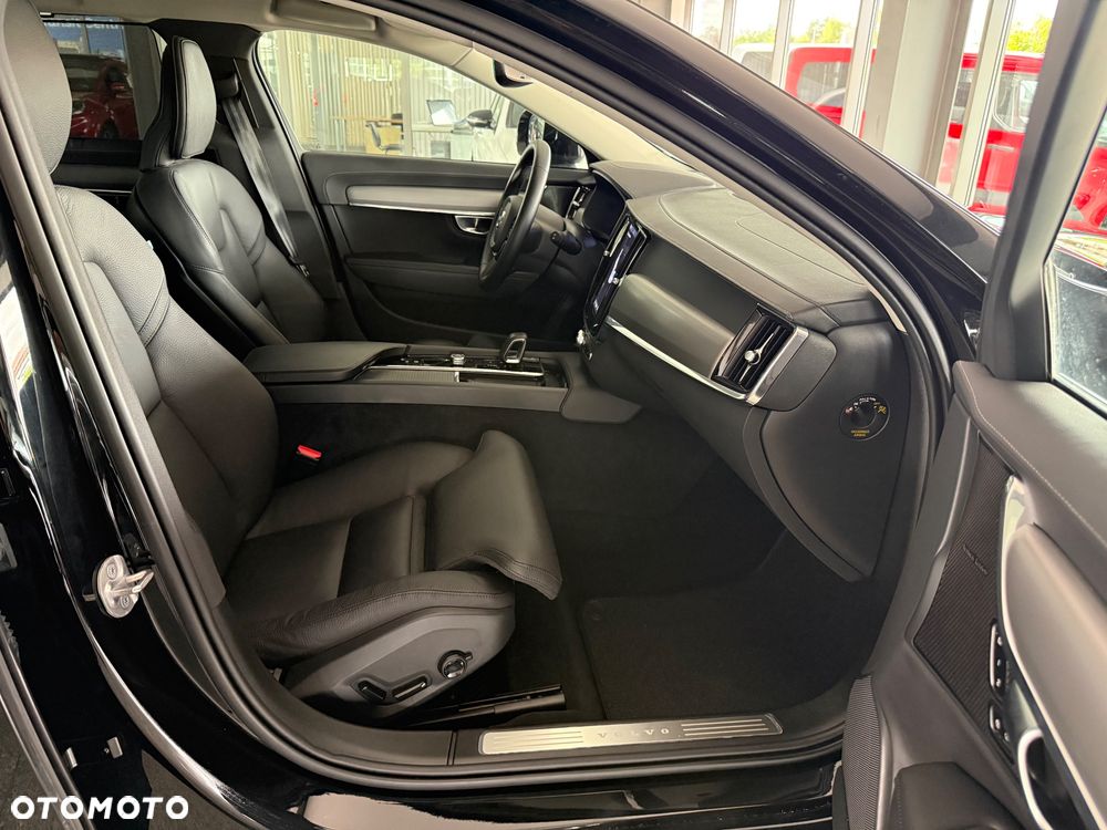 Volvo V90 Cross Country B4 D AWD Plus - 35