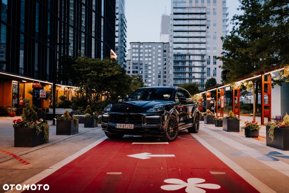 Porsche Cayenne GTS - 17