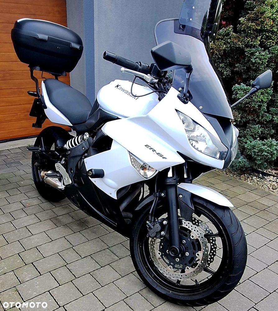 Kawasaki ER - 2